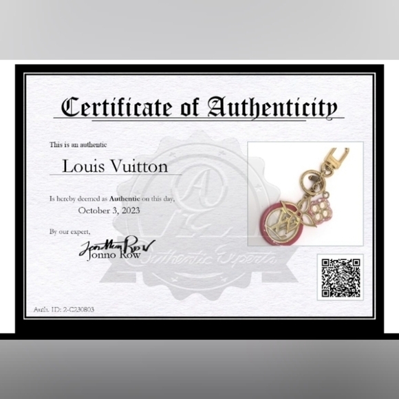 Louis Vuitton Portocre color line bag charm, key ring - Picture 16 of 16